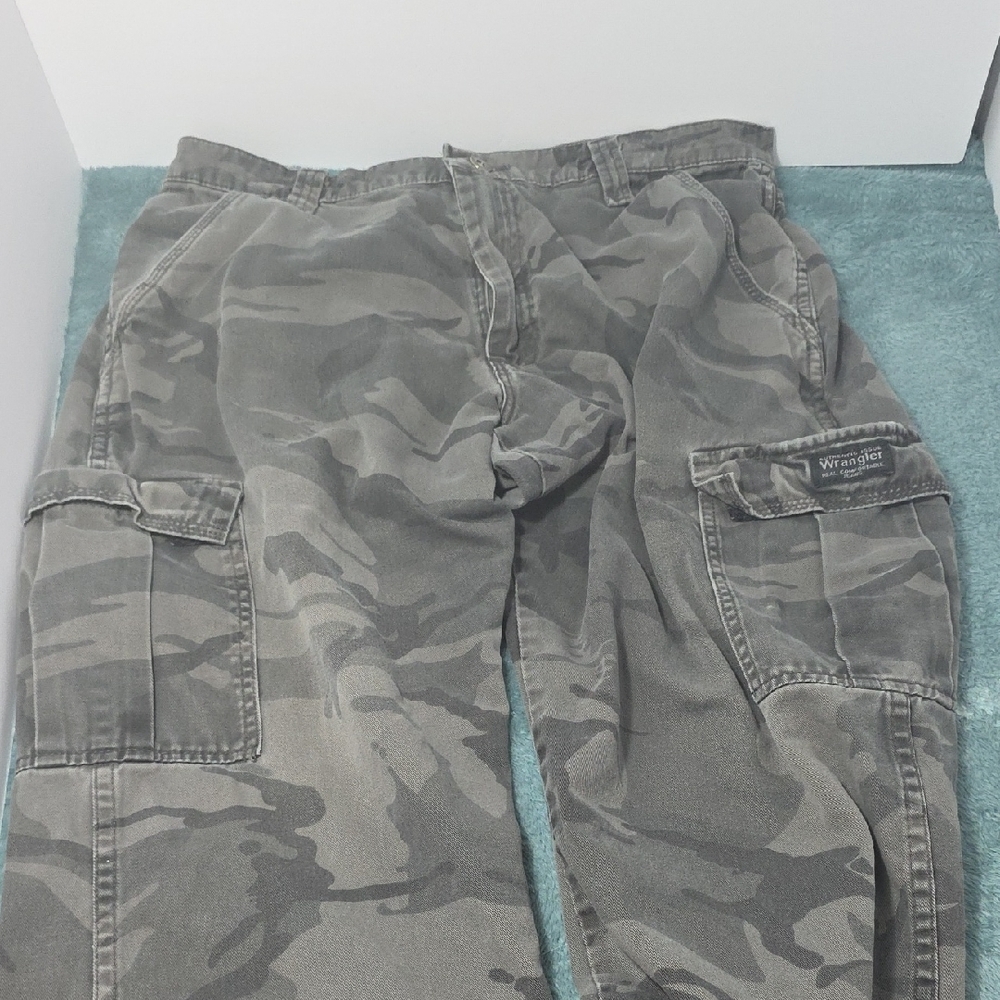Wrangler Men's Camouflage Cargo Pants